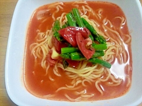 冷やしトマトラーメン(＾＾)さっぱりです